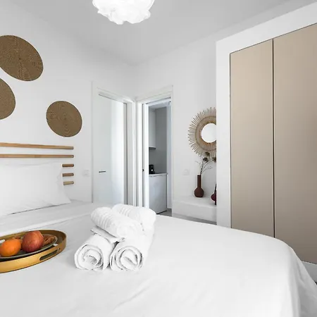 Skyhigh, Nilie Hospitality Mgmt Apartment *