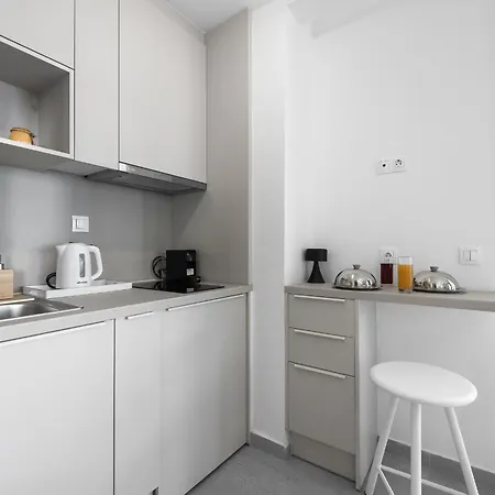 Skyhigh, Nilie Hospitality Mgmt Apartament Salonic